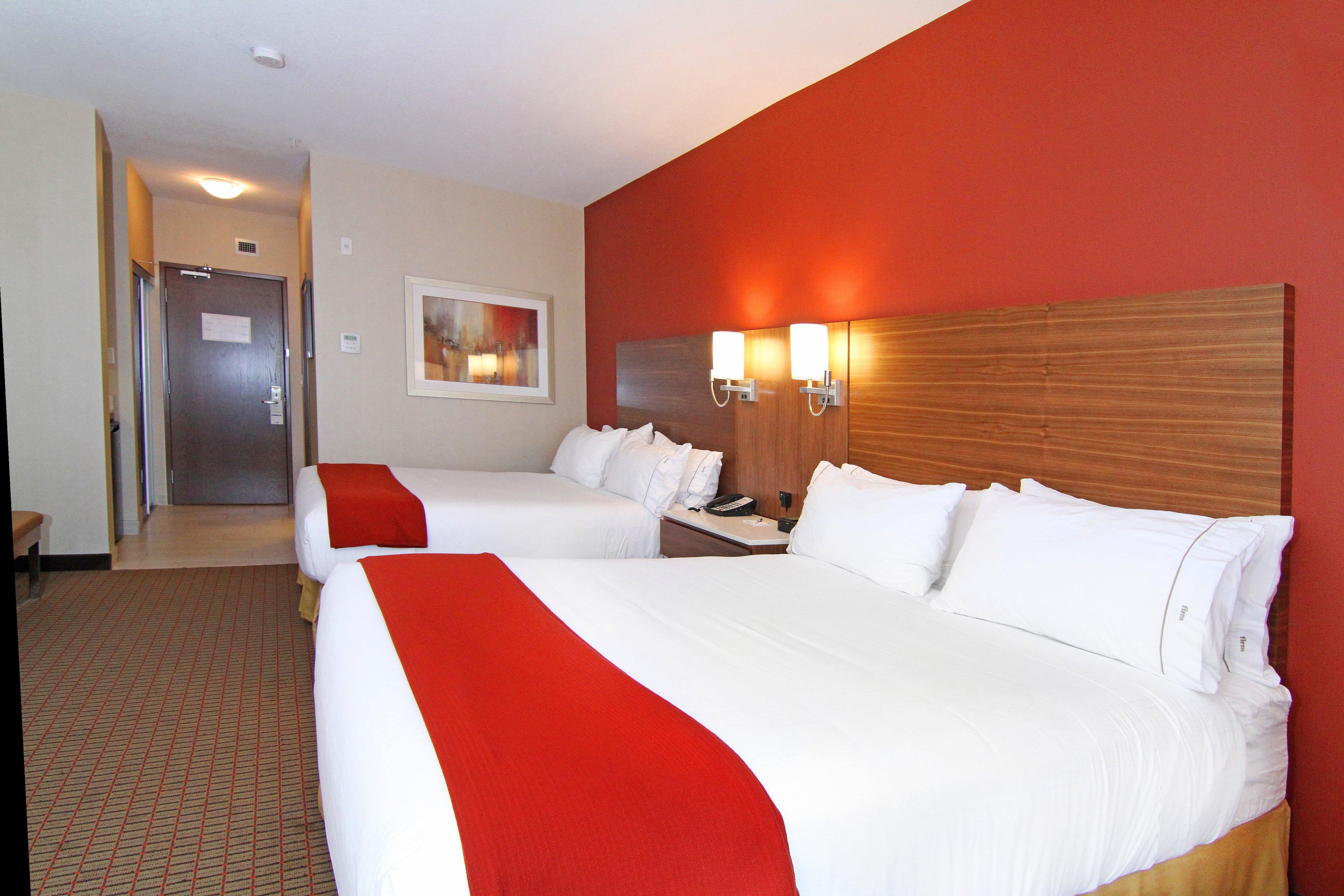 Holiday Inn Express And Suites Calgary University By Ihg Exterior photo